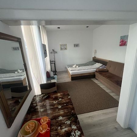 Studio Plaza Sibiu Esterno foto